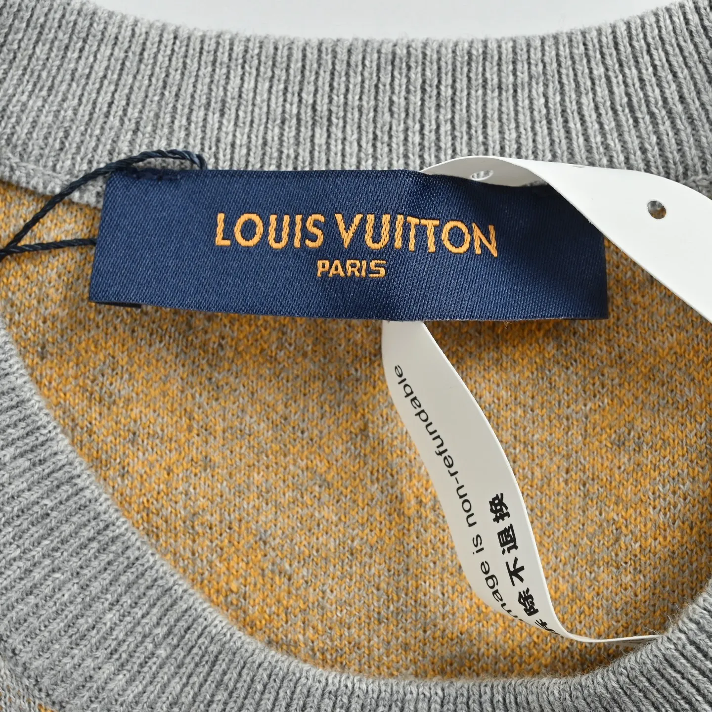 Louis Vuitton/